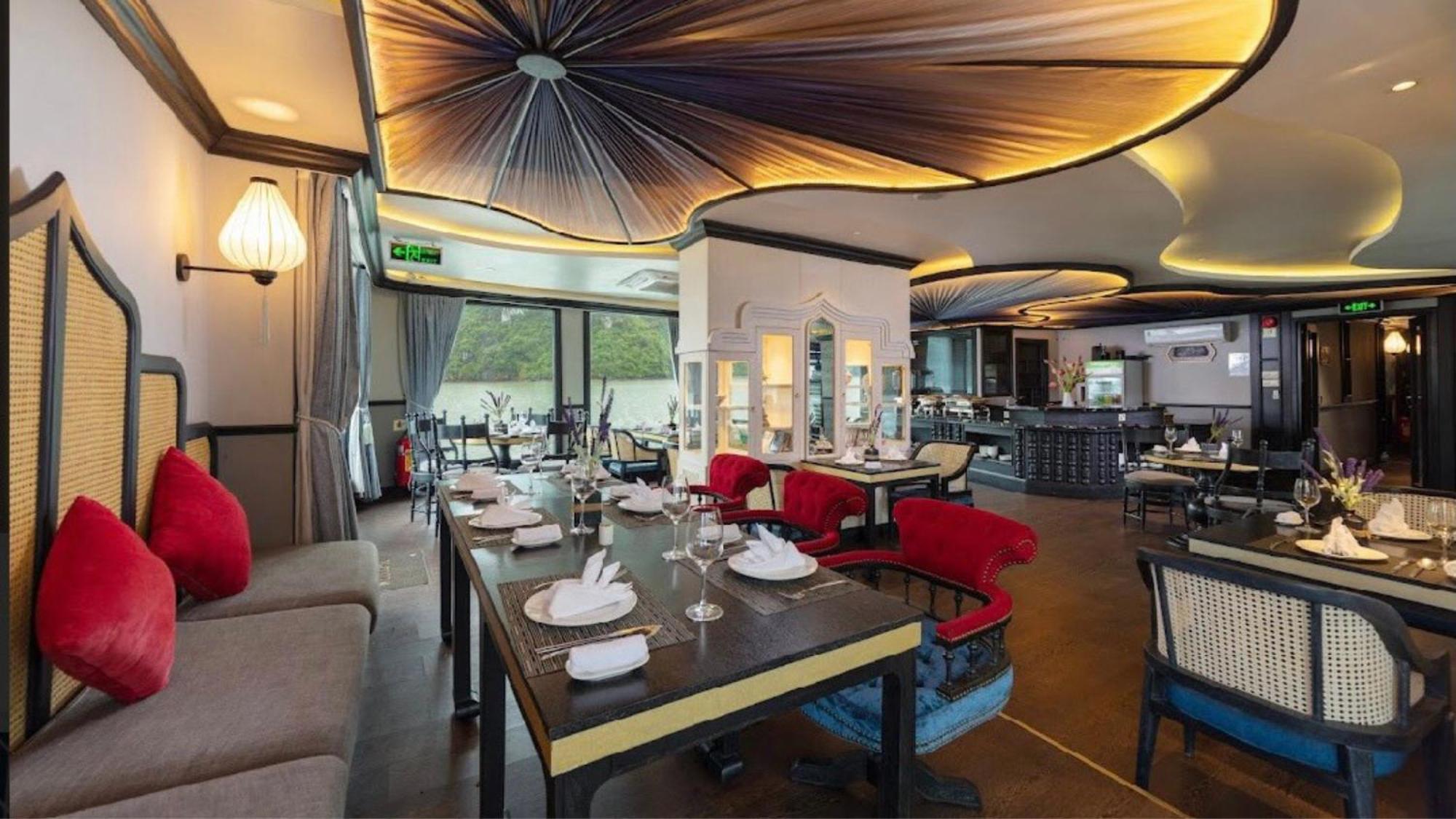 Lotus Elegance Cruise Hotel Ha Long Exterior foto