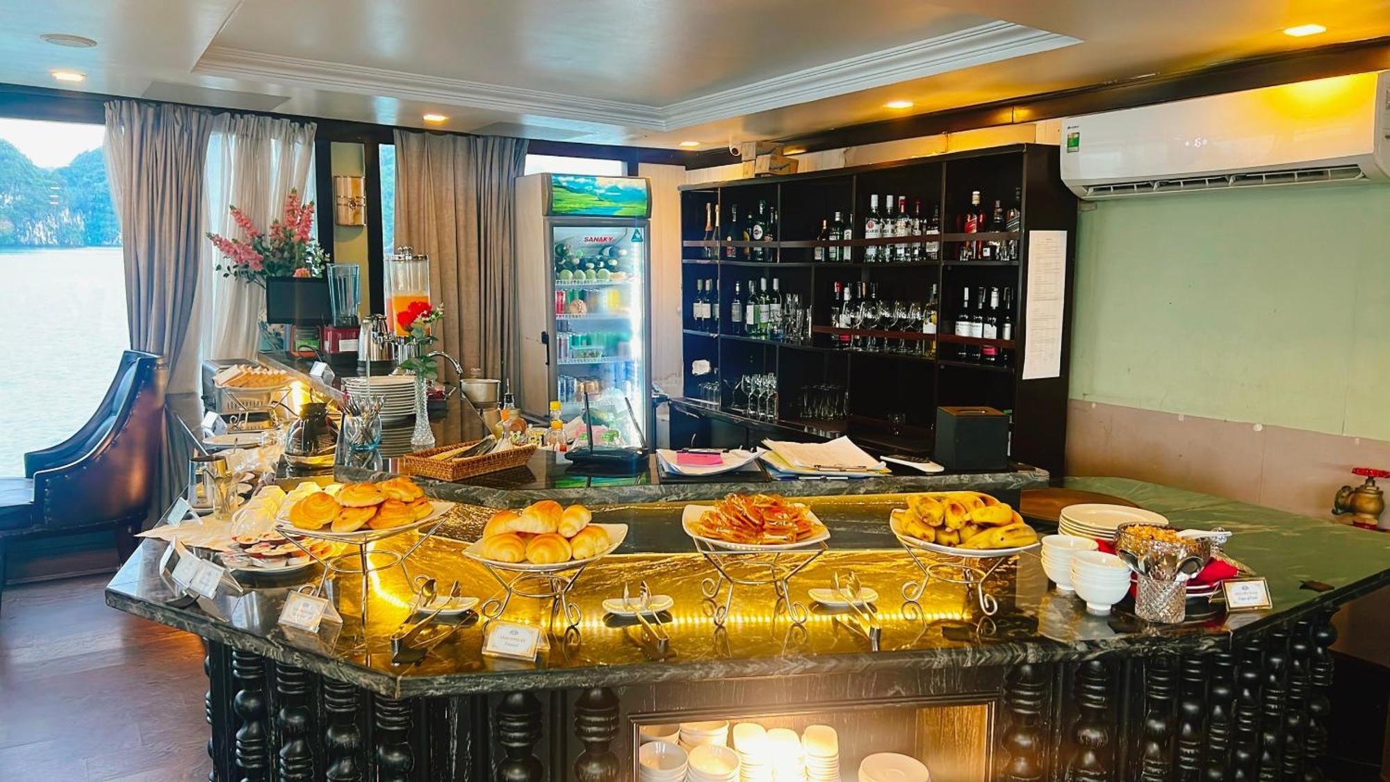 Lotus Elegance Cruise Hotel Ha Long Exterior foto