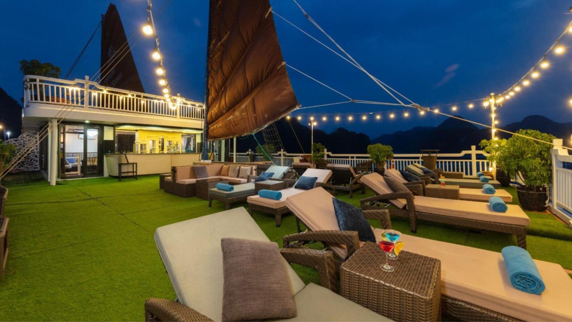 Lotus Elegance Cruise Hotel Ha Long Exterior foto